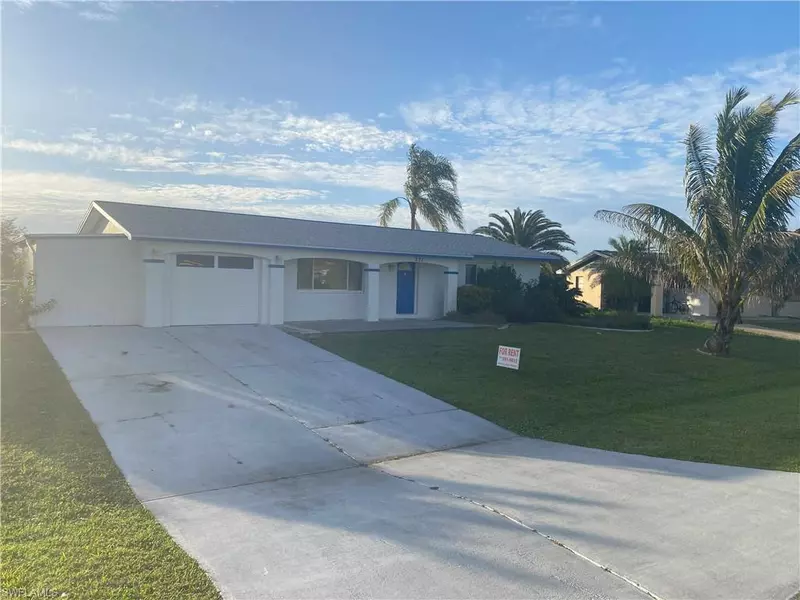 221 Redcliff AVE, Lehigh Acres, FL 33936