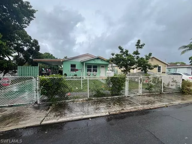 West Palm Beach, FL 33405,1025 Selkirk ST