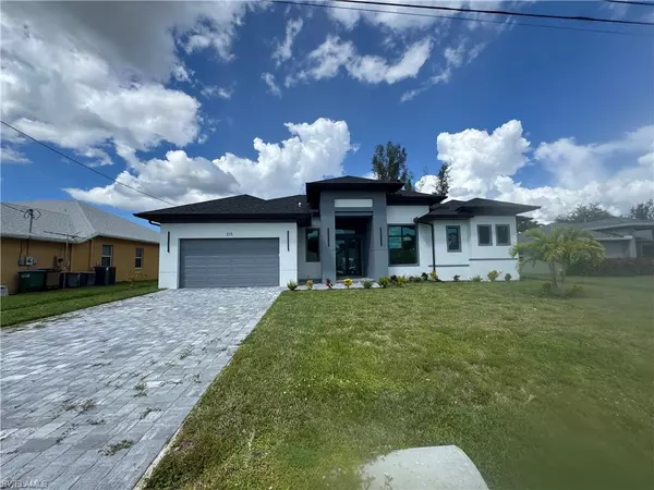 215 SE 23rd TER, Cape Coral, FL 33990