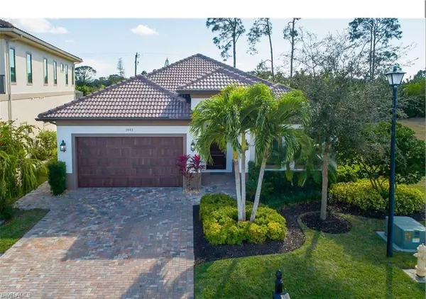 2883 Coco Lakes DR, Naples, FL 34105