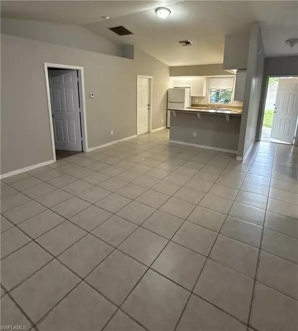 Lehigh Acres, FL 33971,5217 Centennial BLVD