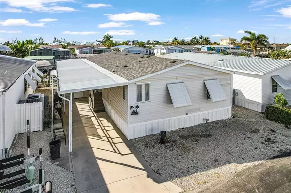 3089 Skipper LN, St. James City, FL 33956