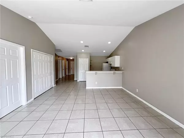 Lehigh Acres, FL 33973,4987 28th ST SW
