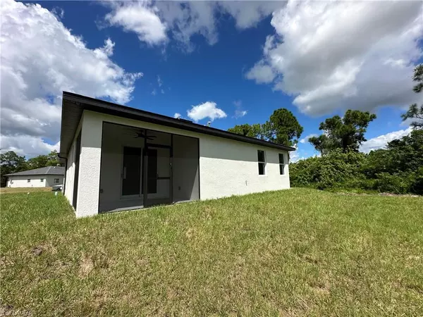 Lehigh Acres, FL 33974,325 Broward AVE