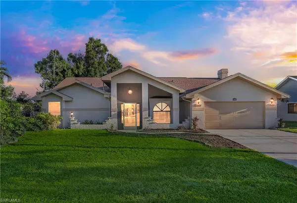 2105 SE 2nd TER, Cape Coral, FL 33990