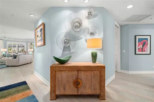 Sanibel, FL 33957,5669 Baltusrol CT #2B