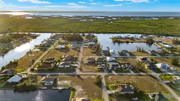 Cape Coral, FL 33993,4204 NW 22nd ST