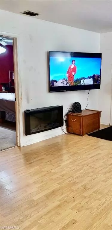 Bonita Springs, FL 34135,27101 Pine AVE