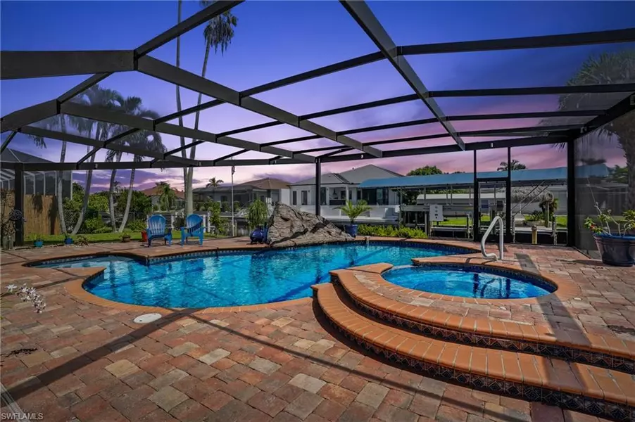 5257 Stratford CT, Cape Coral, FL 33904