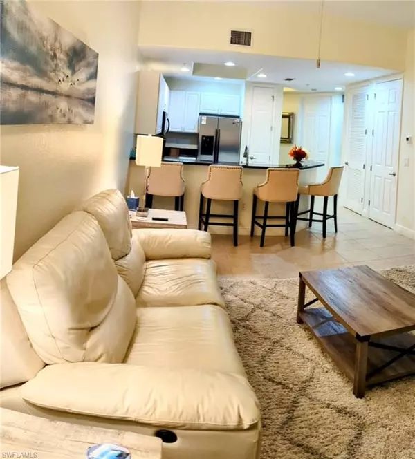 Fort Myers, FL 33919,13780 Julias WAY #1022