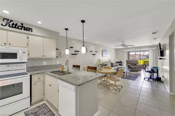 Cape Coral, FL 33909,1100 Pondella RD #611