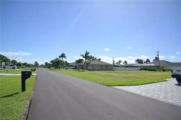 Cape Coral, FL 33914,1910 SW 40th ST