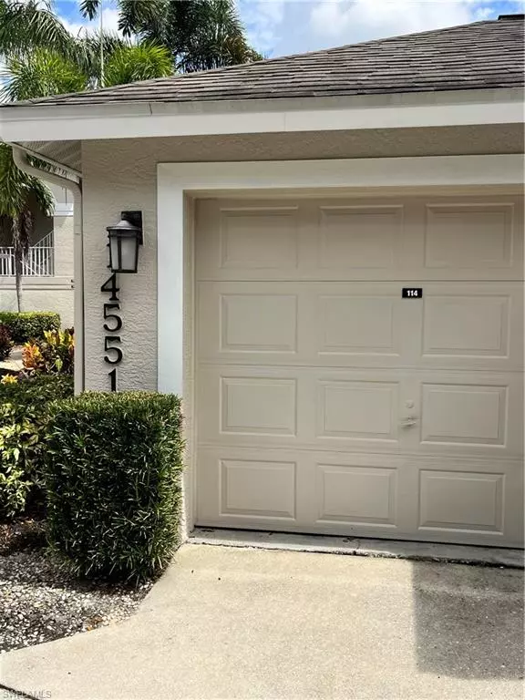 Fort Myers, FL 33912,14551 Hickory Hill CT #114