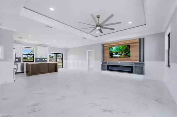 Lehigh Acres, FL 33974,344 Parkman AVE