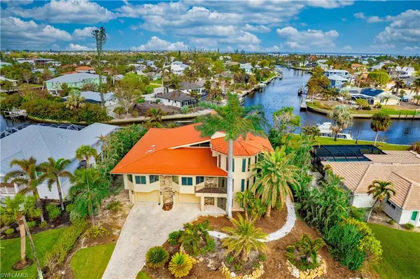 Sanibel, FL 33957,766 Sand Dollar DR