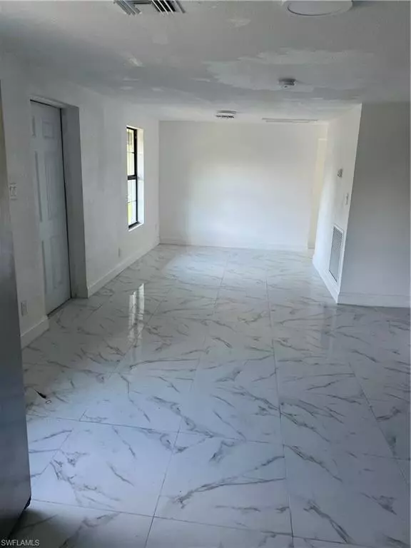 Fort Myers, FL 33905,5071 Lils LN