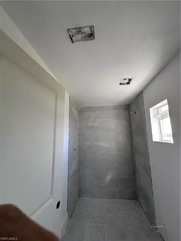 Cape Coral, FL 33909,1614 NE 6th AVE