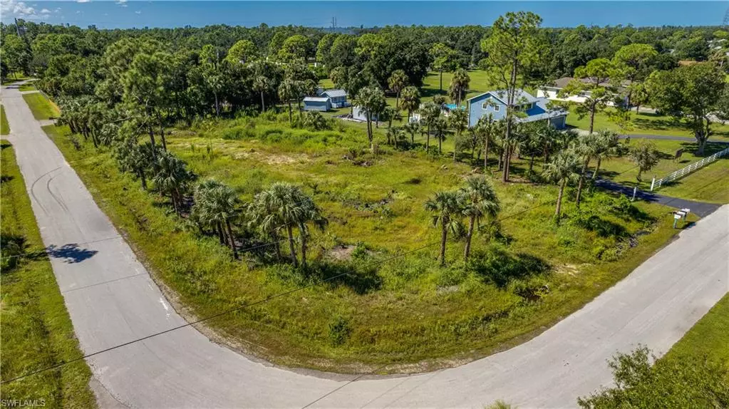 6860 Slater Pines DR, North Fort Myers, FL 33917