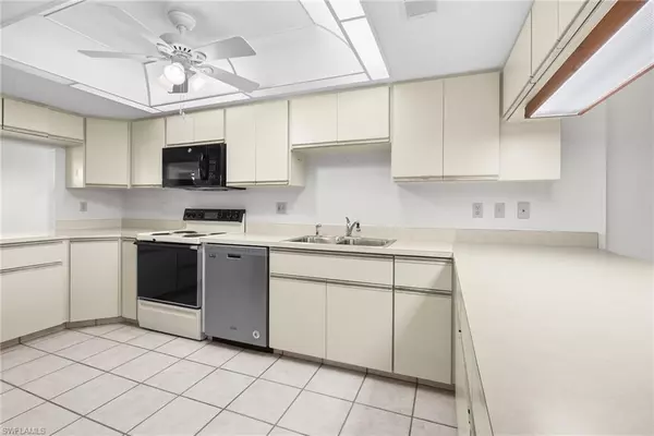 Cape Coral, FL 33904,4019 SE 20th PL #303