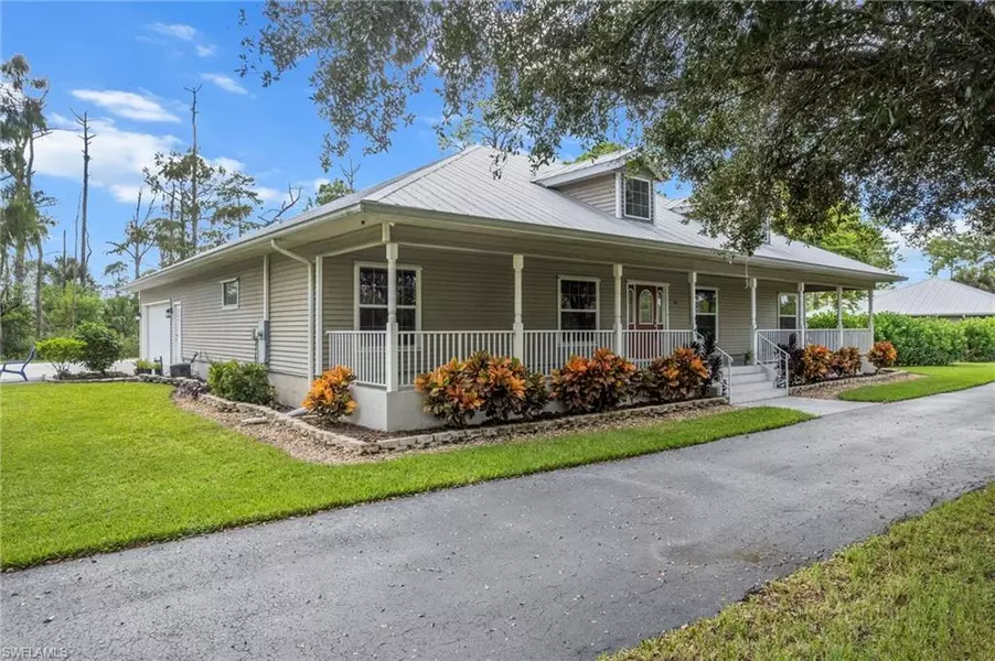 90 24th AVE NE, Naples, FL 34120