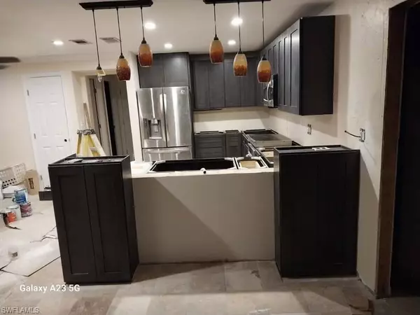 North Fort Myers, FL 33903,4735 Randag DR