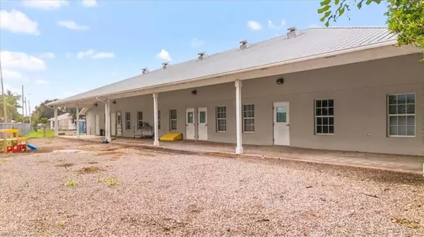 Clewiston, FL 33440,180 Basilan