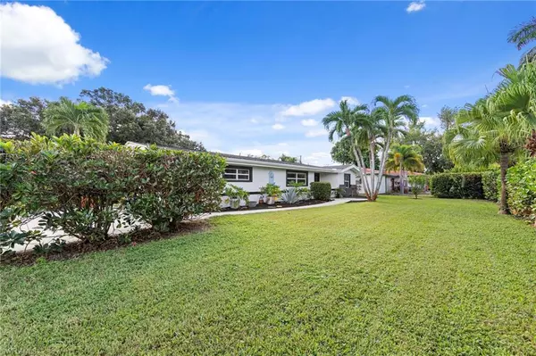 Fort Myers, FL 33901,4701 McGregor BLVD