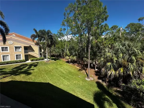 Naples, FL 34104,1270 Wildwood Lakes BLVD #202