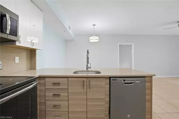 Fort Myers, FL 33966,6401 Aragon WAY #103