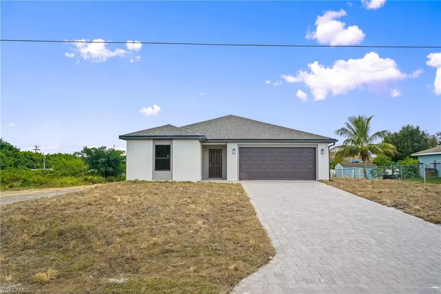 2709 22nd ST SW, Lehigh Acres, FL 33976