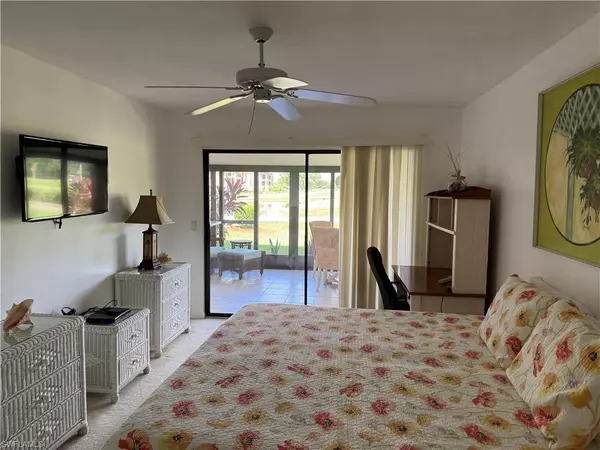 Fort Myers, FL 33907,5965 Trailwinds DR #1116