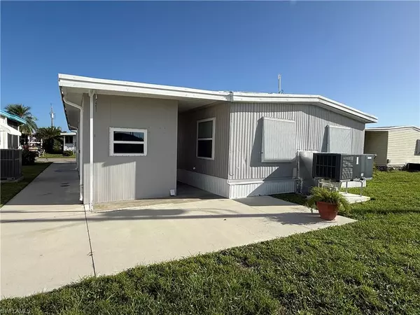 North Fort Myers, FL 33917,5508 Ben Franklin LN