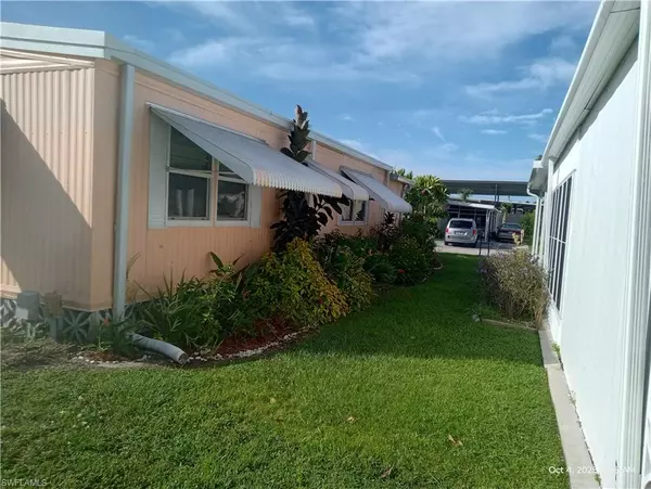 North Fort Myers, FL 33917,2776 Breezewood DR