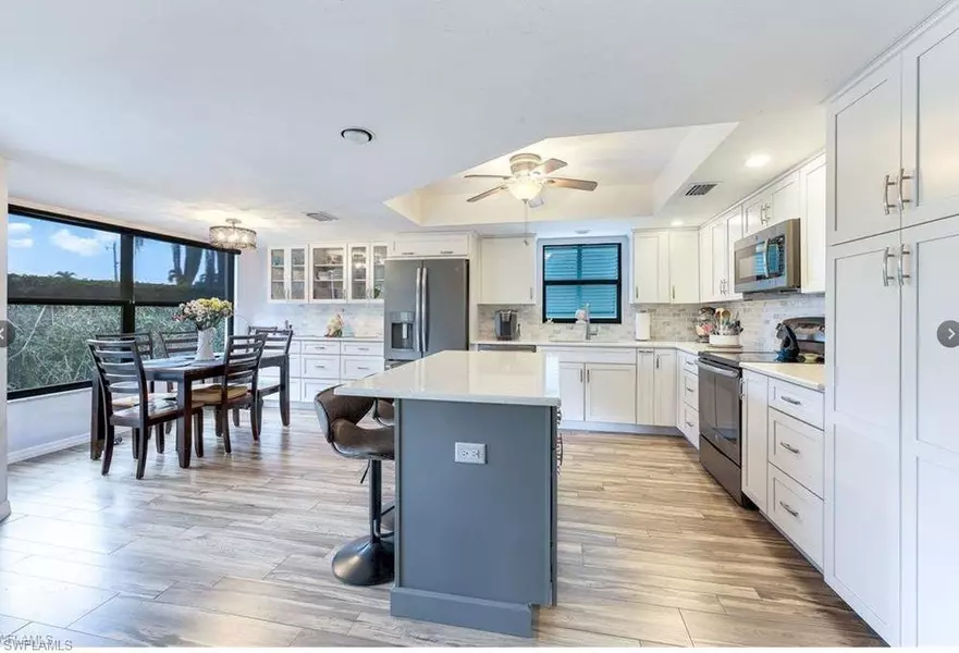 1914 SE 40th TER #105, Cape Coral, FL 33904
