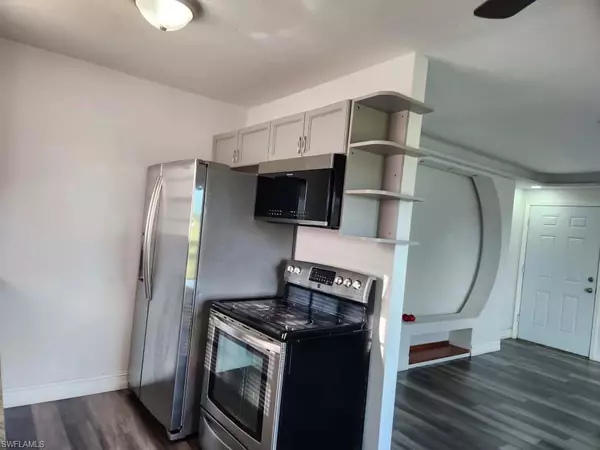 Lehigh Acres, FL 33976,3218 24th ST SW