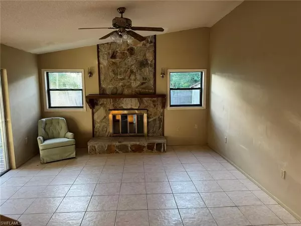 Sarasota, FL 34232,5251 Bunyan ST