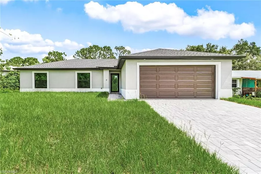 3402 25TH ST SW, Lehigh Acres, FL 33976