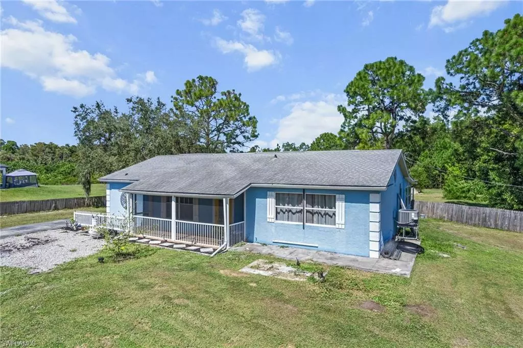 Naples, FL 34120,4121 16th AVE NE