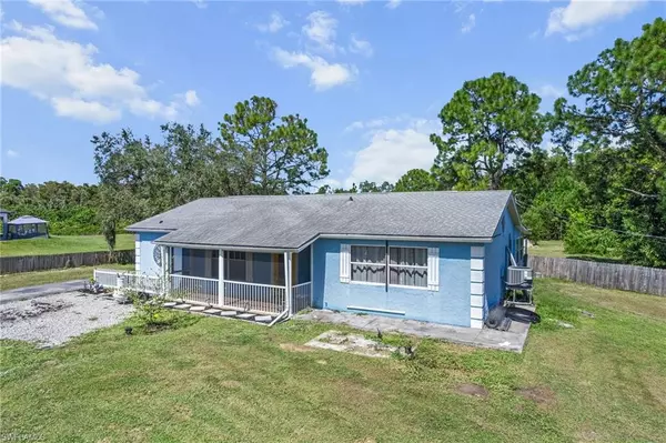 4121 16th AVE NE, Naples, FL 34120