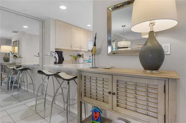 Fort Myers Beach, FL 33931,4531 Bay Beach LN #334