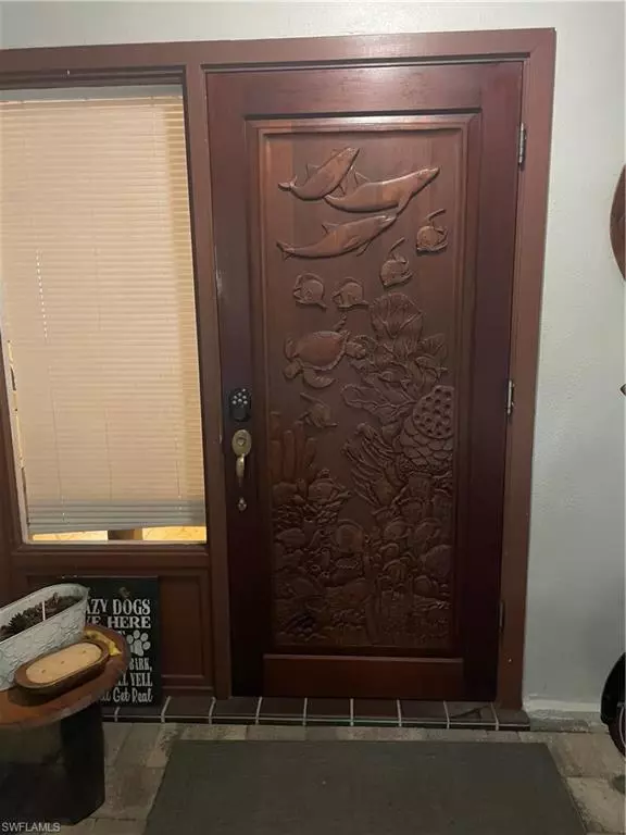 Fort Myers, FL 33919,6335 Hofstra CT W