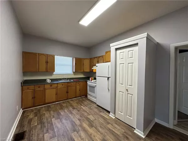 Fort Myers, FL 33901,2115 Crawford ST