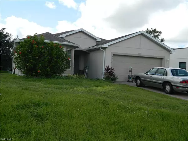 2913 65th ST W, Lehigh Acres, FL 33971