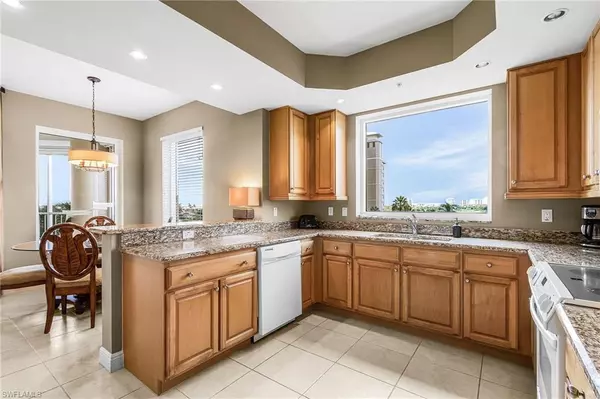 Fort Myers Beach, FL 33931,4182 Bay Beach LN #756