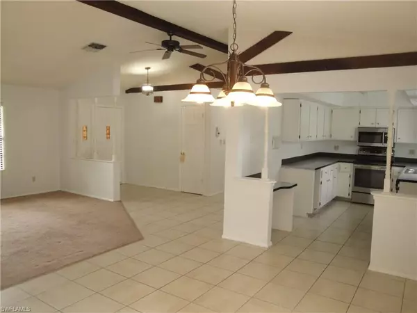 Lehigh Acres, FL 33936,620 Robert AVE