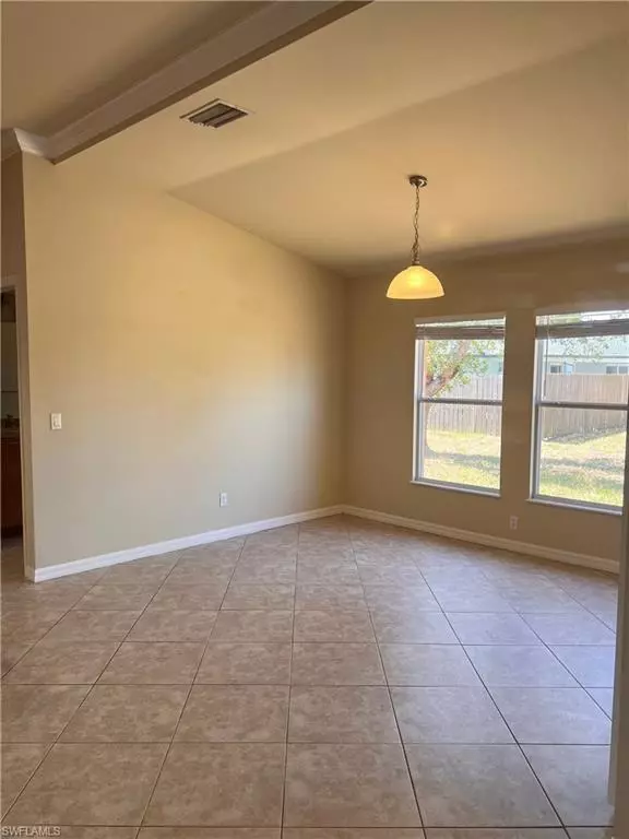 Cape Coral, FL 33904,3614 SE Santa Barbara PL