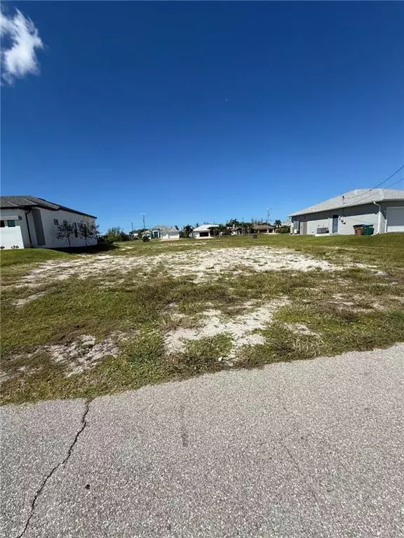 Cape Coral, FL 33993,602 NW 38th AVE