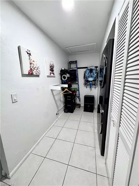Naples, FL 34112,4079 Northlight DR #1802