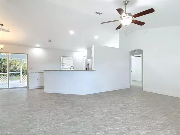 Port Charlotte, FL 33948,18522 Robinson AVE