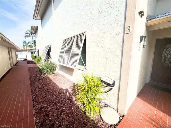 Cape Coral, FL 33904,1715 SE 46th LN #3